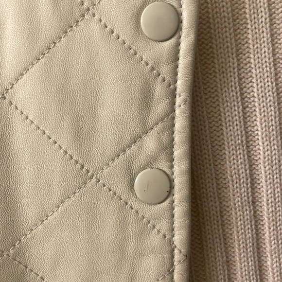 BCBG Cream leather and knit snap button long-sleeve quilted jacket size medium - Picture 7 of 11